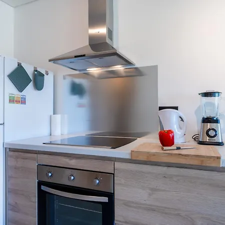 Tasteful 1 Bdr Flat W/Balcony & Pool By Lovelystay Quarteira Exterior photo
